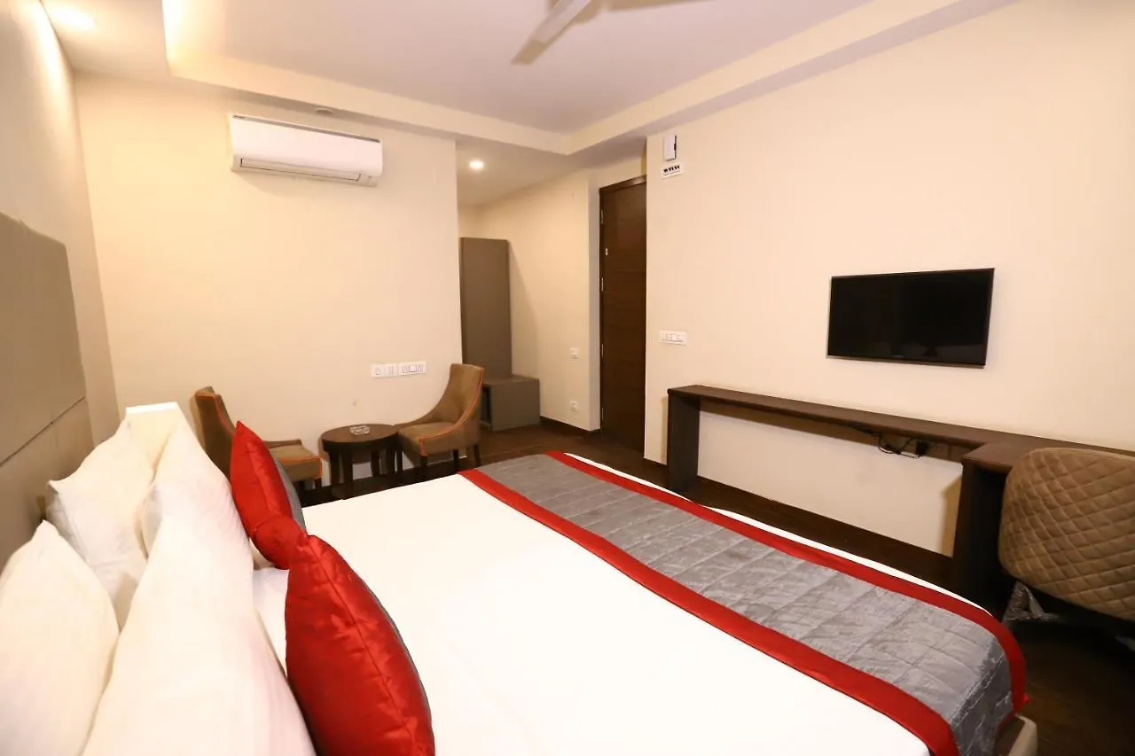 Hotel Azulo Inn Bhikaji Cama Place Delhi - Couple Friendly Local Ids Accepted New Delhi